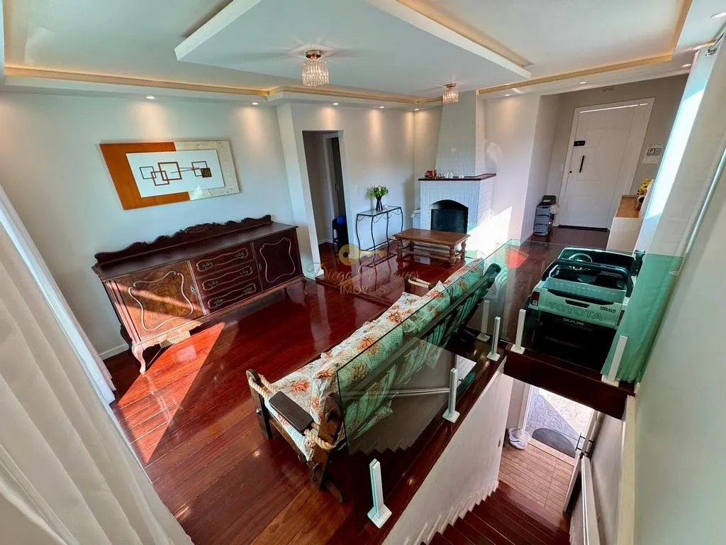 Imagem Casa para Venda em Teresópolis / RJ no bairro Pimenteiras
