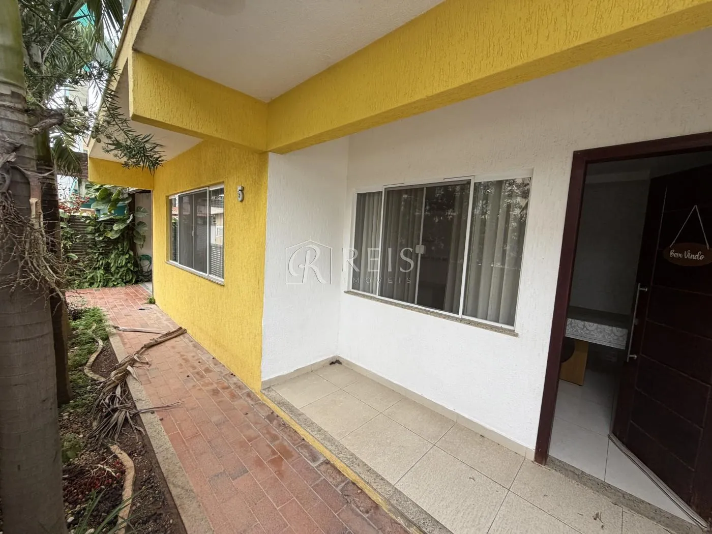 Imagem Casa para Venda em Rio das Ostras, Chácara Mariléa, 3 dormitórios, 1 suíte, 4 banheiros, 2 vagas