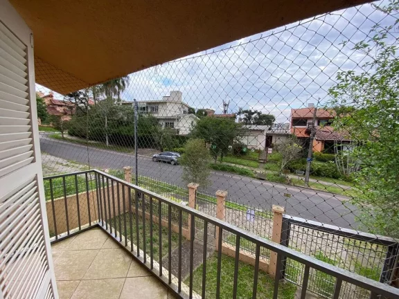Imagem Casa para venda no bairro Chácara das Pedras em Porto Alegre