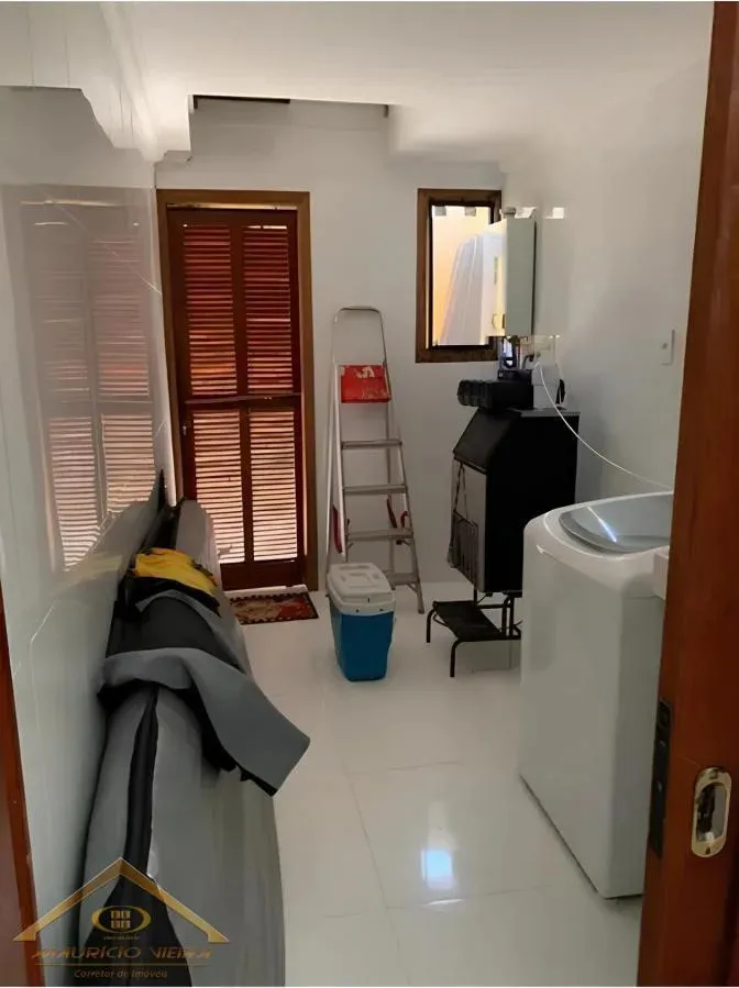 Imagem Casa em Condomínio para Venda em Cabo Frio / RJ no bairro Ogiva