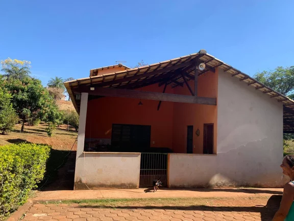 Imagem OPORTUNIDADE!!!
* LINDA CHÁCARA DE 3882,79 m²
* POSSUI UMA CASA CONSTITUÍDA DE 2 QUARTOS SENDO, 1...