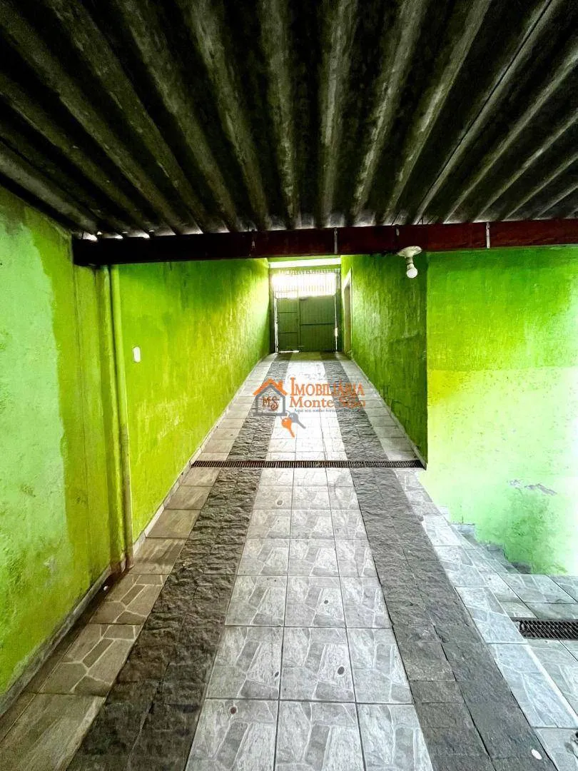 Imagem Sobrado com 4 dormitórios à venda, 250 m² por R$ 540.000,00 - Parque Santos Dumont - Guarulhos/SP