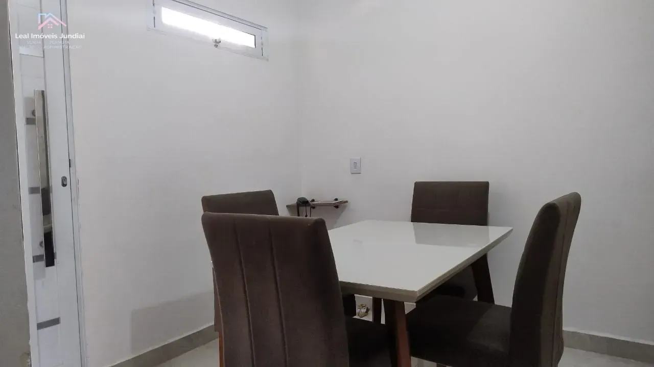 Imagem Casa à venda - Área útil 191 m2 com 4 dormitórios - 1 vaga - Jardim Messina - Jundiaí - São Paulo