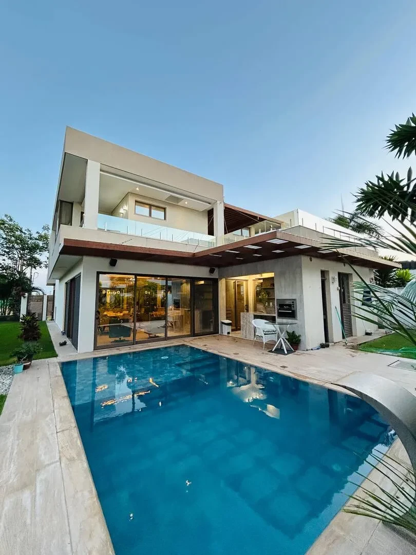 Imagem Casa de Condomínio com 4 Quartos à Venda, 326 m² em Cidade Alpha - Eusébio