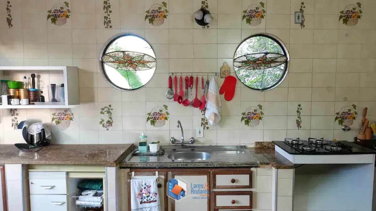 Imagem Sobrado para venda em Vila Madalena com 3 quartos, sendo 1 suíte, 322m²