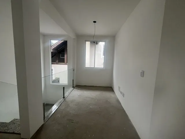 Imagem Casa 4 dormitórios em condominio fechado em Santa Felicidade