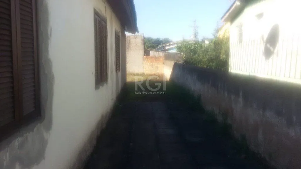 Imagem Casa para Venda - 120m², 3 dormitórios, 1 vaga - Sarandi