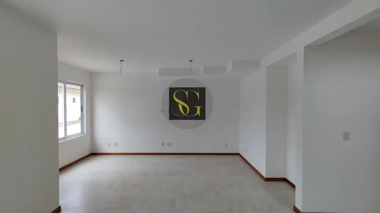 Imagem Casa para Venda em Teresópolis, Vargem Grande, 4 dormitórios, 1 suíte, 2 banheiros, 2 vagas