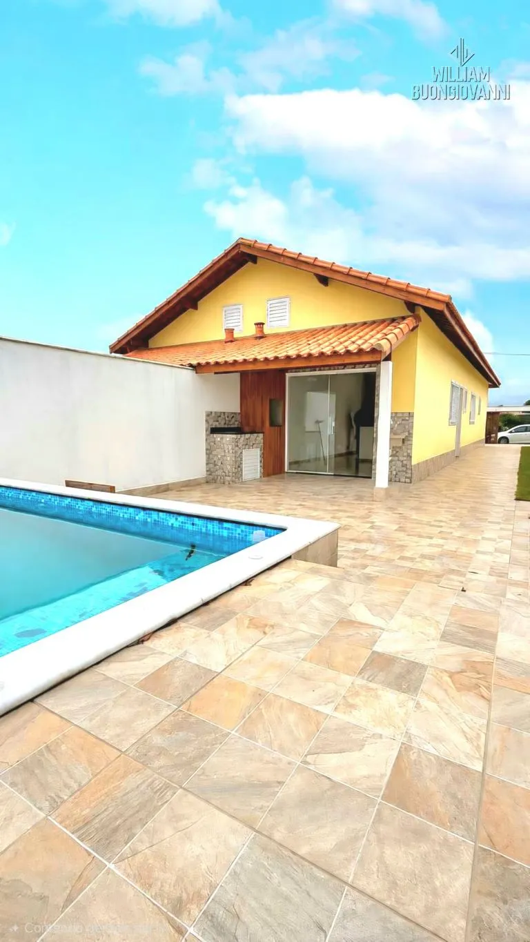 Imagem Linda casa com piscina em Itanhaém