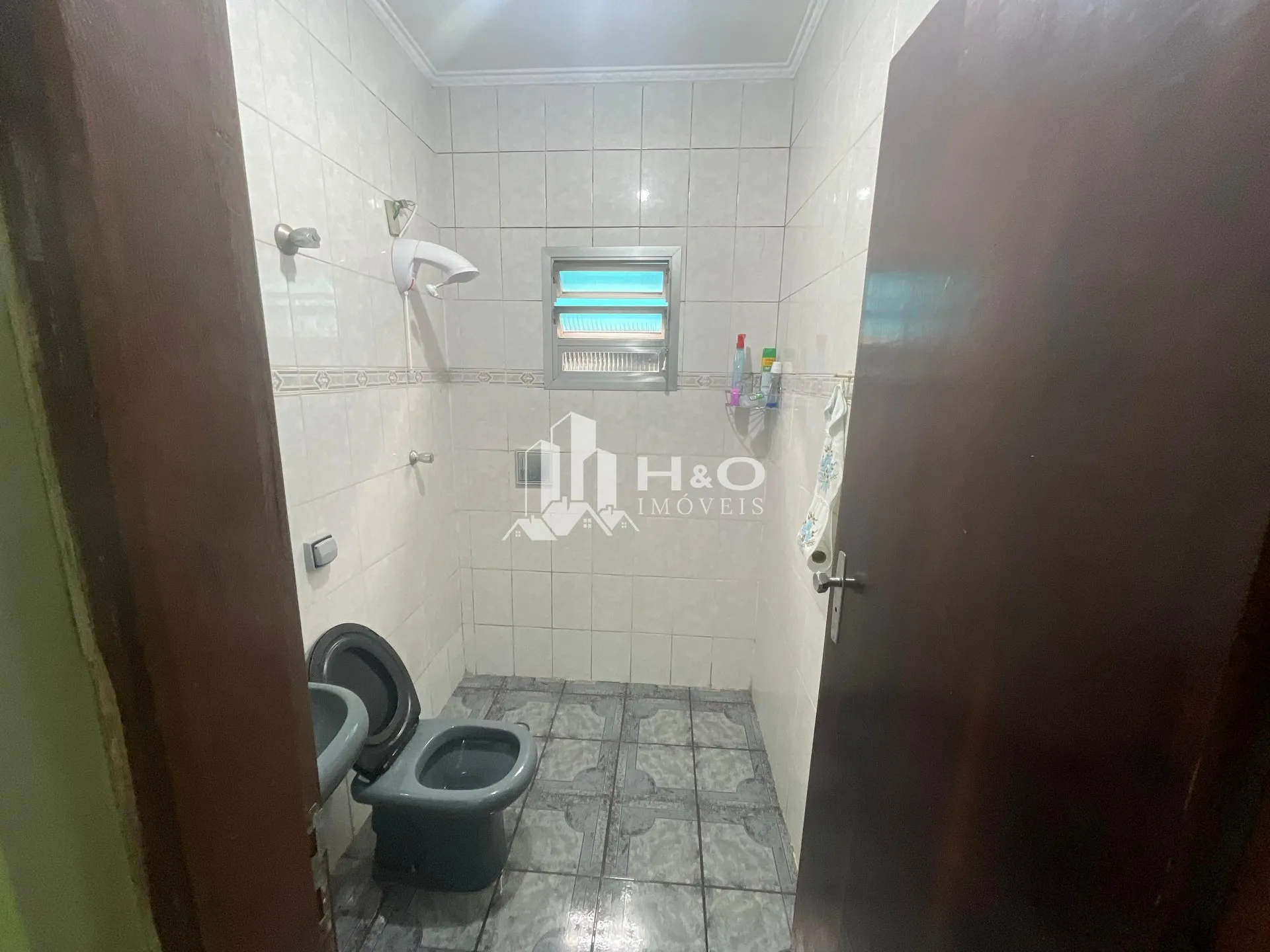 Imagem Sobrado à Venda na Cidade Líder com 3 Dormitórios, 1 Suíte e Excelente Localização