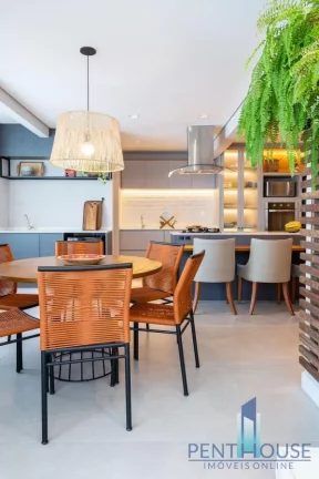 Imagem Apartamento Quadra Mar para Venda em Balneário Camboriú, CENTRO, 2 dormitórios, 1 suíte, 3 banheiros, 2 vagas
