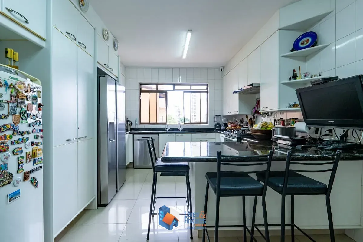 Imagem Casa para venda em Vila Suzana com 5 quartos, sendo 4 suítes, 373m²