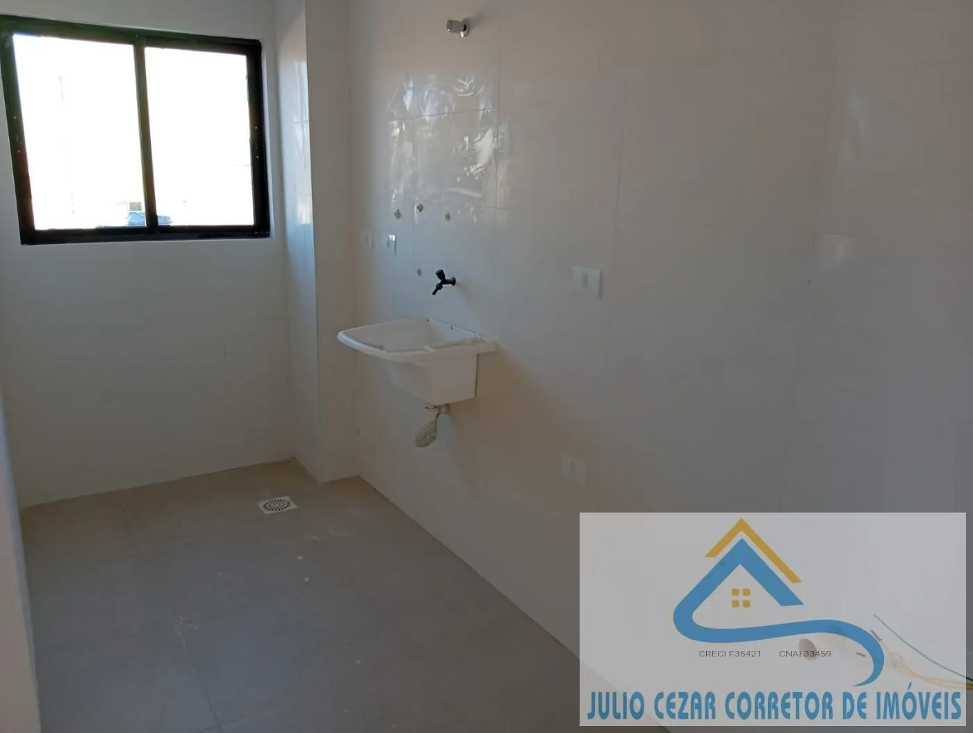 Imagem Apartamento para Venda em São José dos Pinhais, Boneca do Iguaçu, 2 dormitórios, 1 banheiro, 1 vaga