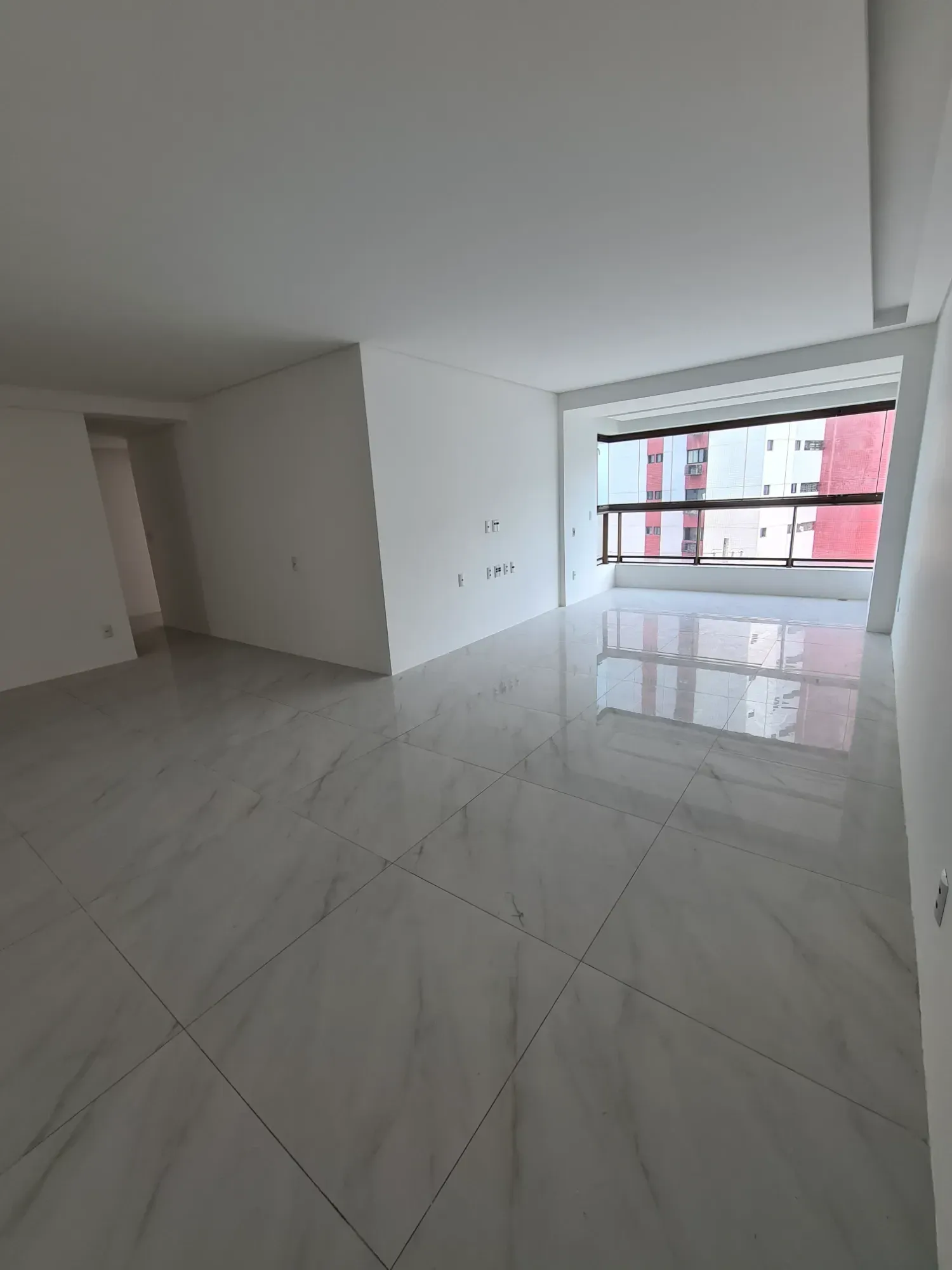 Imagem Apartamento com 4 Quartos à Venda ou Locação, 13650 m² em Pina - Recife