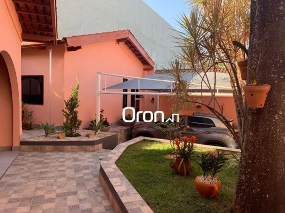 Imagem Casa à venda, 393 m² por R$ 1.300.000,00 - Parque Acalanto - Goiânia/GO