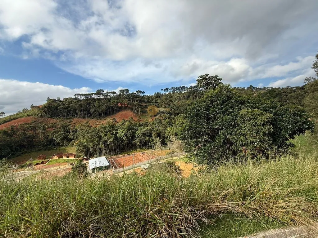 Imagem Terreno em Condomínio para Venda em Teresópolis / RJ no bairro Albuquerque
