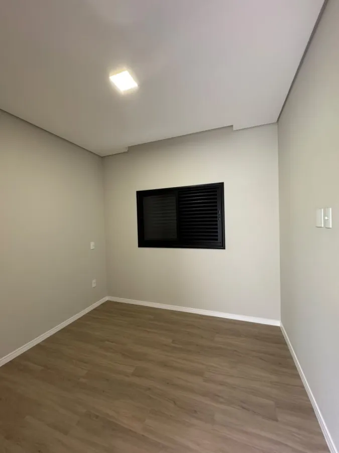 Imagem Casa em Condomínio para Venda em Hortolândia, Residencial Jardim de Mônaco, 3 dormitórios, 1 suíte, 3 banheiros, 4 vagas