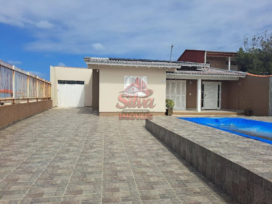 Imagem C127 |Casa 4 dormitórios com piscina aquecida a 30m do mar