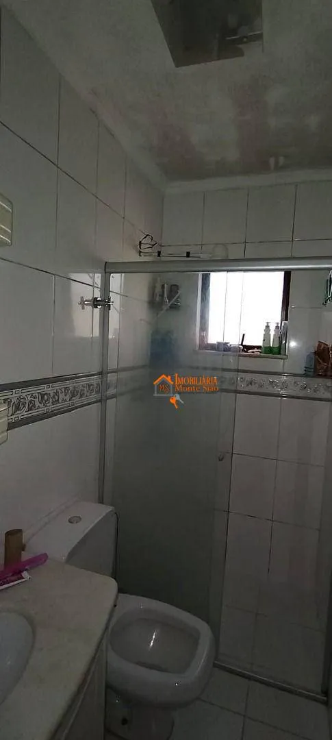 Imagem Sobrado com 3 dormitórios à venda, 140 m² por R$ 680.000,00 - Jardim Santa Clara - Guarulhos/SP