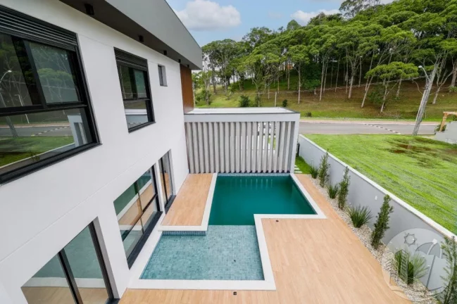 Imagem Linda casa no CALEDÔNIA em Camboriú com 1 Suíte Master + 3