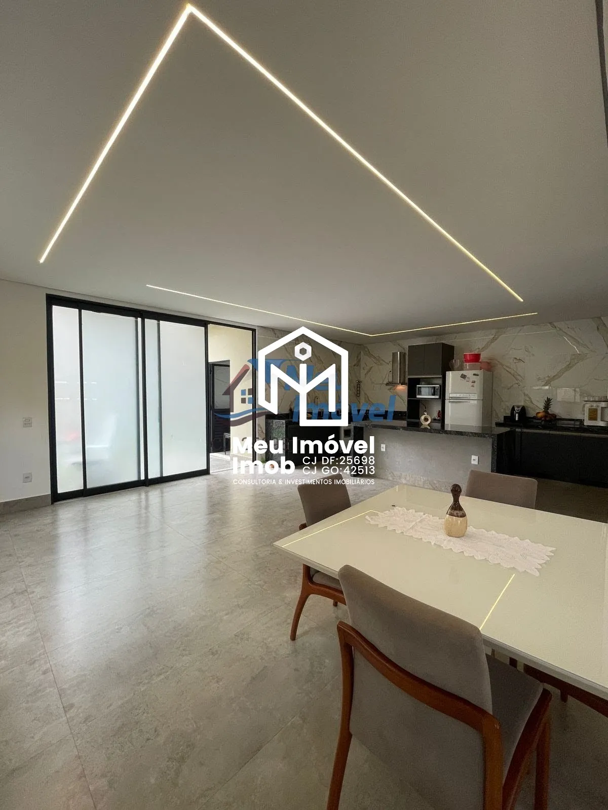 Imagem Casa 4 Quartos 4 Suítes 2 Vagas 320m² Águas Claras/DF