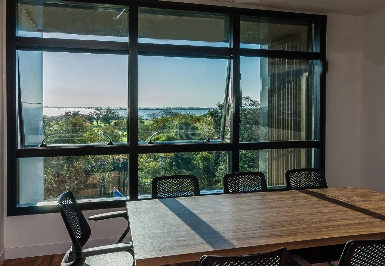Imagem Conjunto/Sala para Venda - 44.16m², 0 dormitórios, 1 vaga - Menino Deus