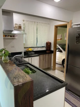 Imagem Sobrado de 3 dormitórios, 3 banheiros, 2 vaga, com 148m² em Paulicéia, São Bernardo do Campo