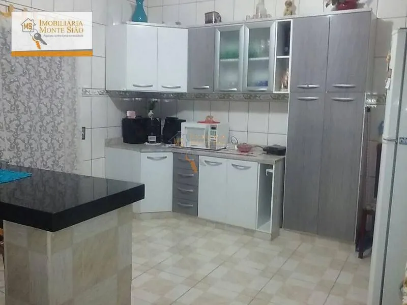 Imagem Sobrado com 3 dormitórios à venda, 150 m² por R$ 395.000,00 - Jardim Fortaleza - Guarulhos/SP
