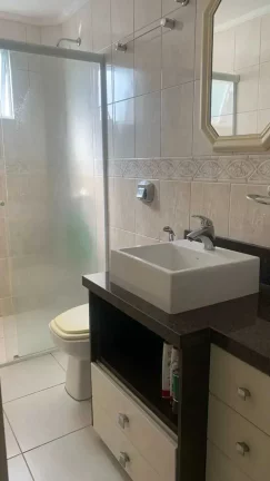 Imagem Apartamento Quadra mar 1 Suíte mais 2 Dormitórios e 2 Vagas na Garagem.