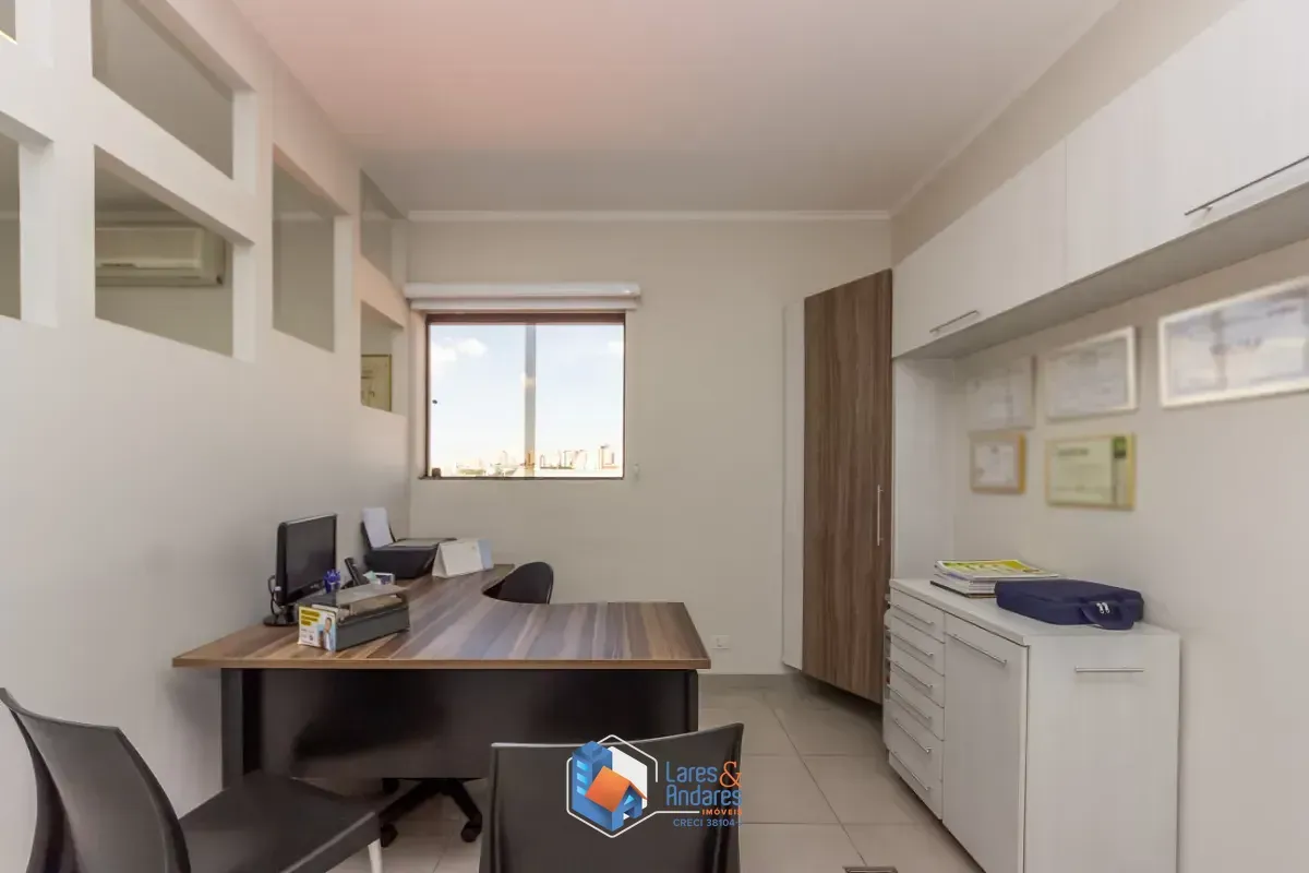 Imagem Sobrado para venda em Vila Bela com 4 quartos, sendo 2 suítes, 308m²