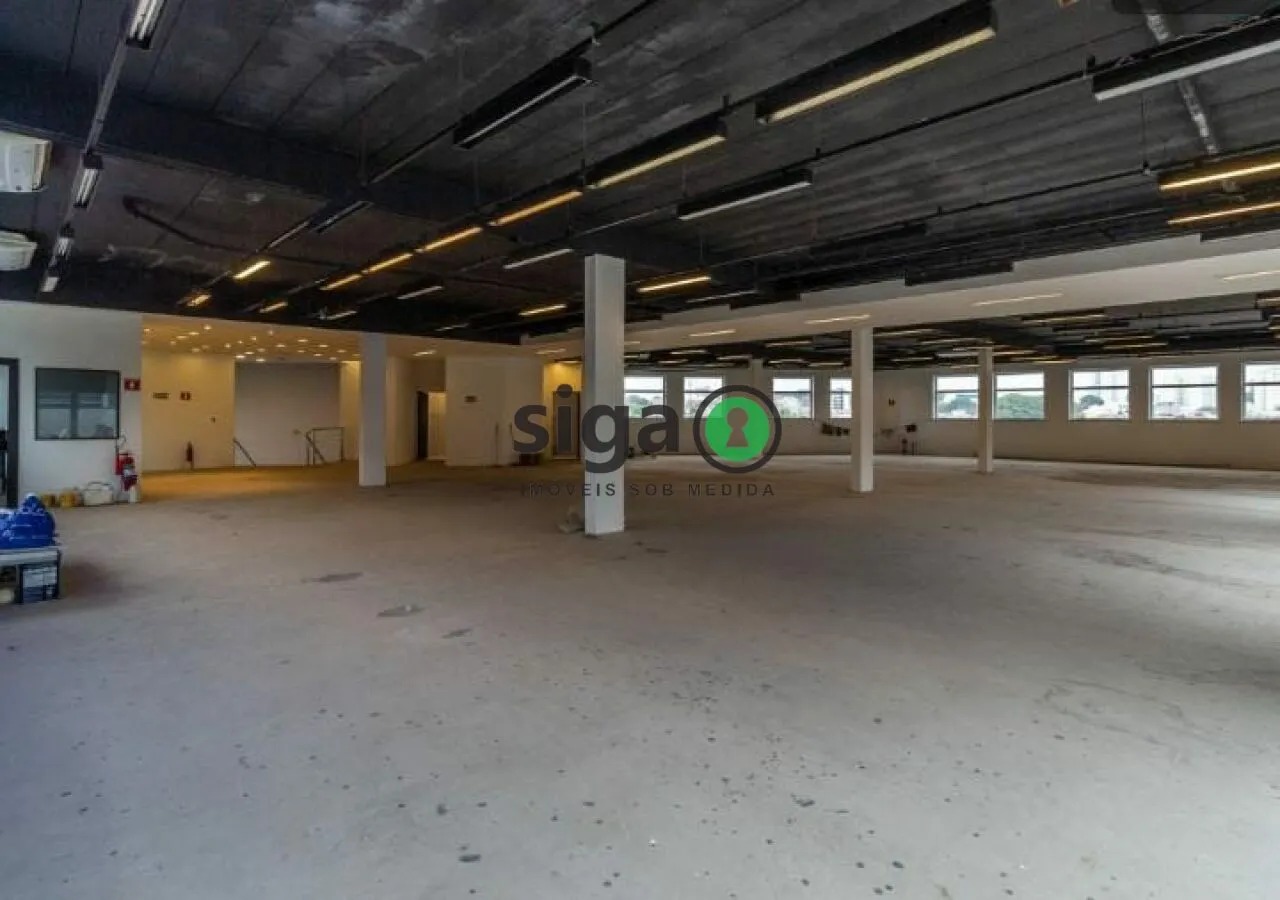 Imagem Sala/Salão Comercial no Piso Superior Área total: 724,32 m²