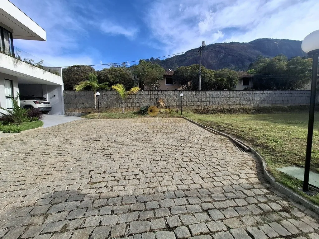 Imagem Terreno em Condomínio para Venda em Teresópolis / RJ no bairro Parque do Imbui