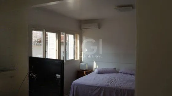Imagem Apartamento para Venda - 77m², 3 dormitórios, Petrópolis