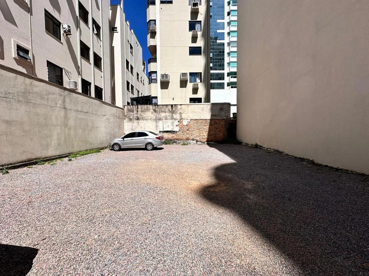Imagem Terreno à venda com 252m2 por R$ 4.706.000,00