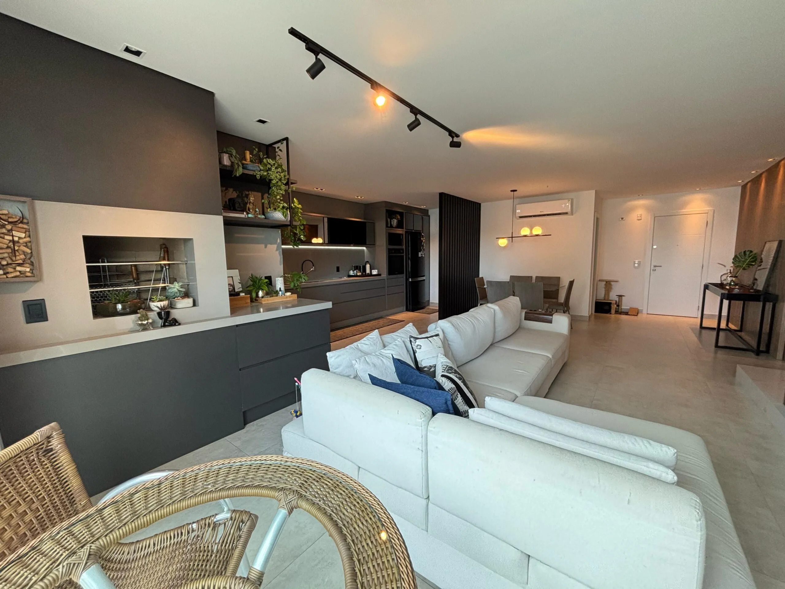 Imagem Apartamento com vista para o mar à venda com 105m2 por R$ 1.800.000,00