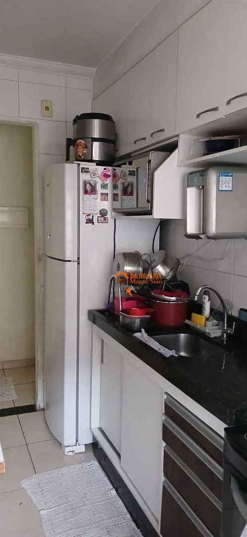 Imagem Apartamento com 3 dormitórios à venda, 56 m² por R$ 315.000,00 - Vila São Carlos - Itaquaquecetuba/SP