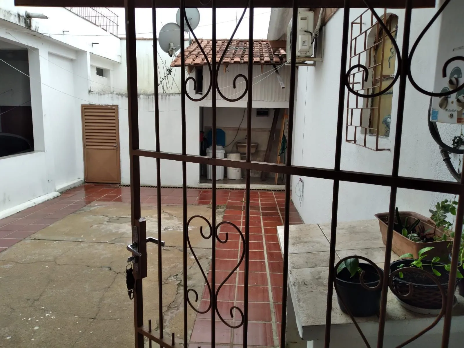 Imagem Casa de esquina 4 Dormitórios (2 suítes) no Jardim Leopoldina!