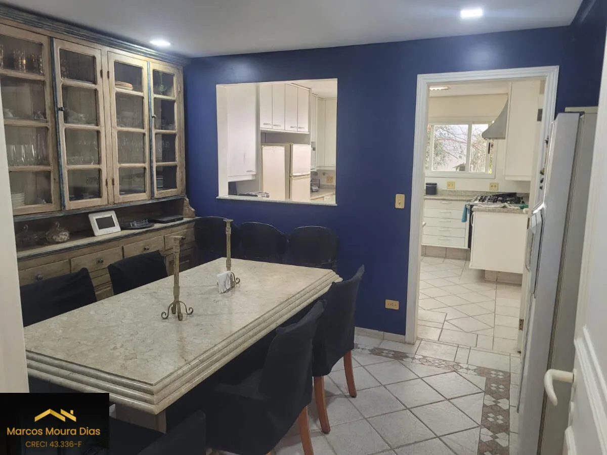 Imagem Casa no Parque dos Príncipes com 3 suítes, 236 m² de área constrúida em 462m² de terreno. Piscina e Churrasqueira