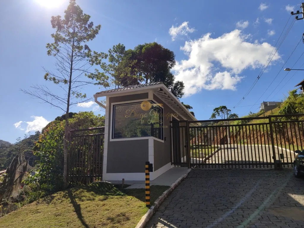 Imagem Terreno em Condomínio para Venda em Teresópolis / RJ no bairro Prata