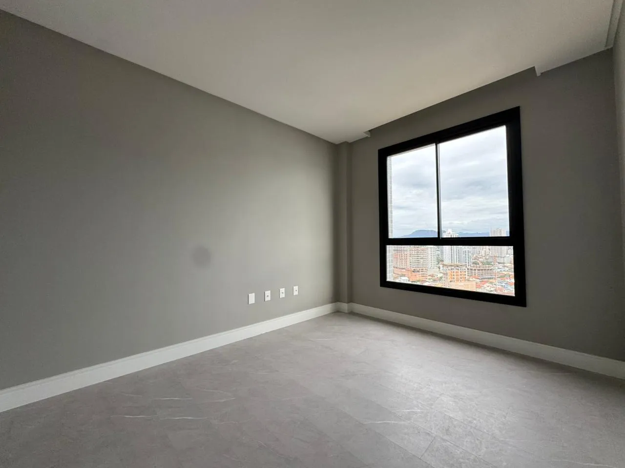 Imagem Apartamento com vista para o mar à venda com 155.85m2 por R$ 3.900.000,00