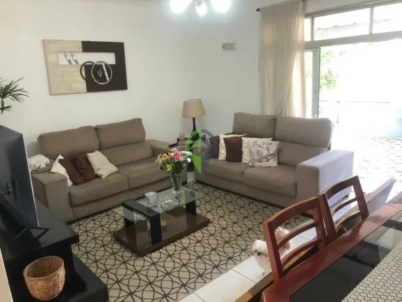 Imagem Sobreposta ampla na Aparecida com espaçosa laje, 3 quartos e 2 vagas!