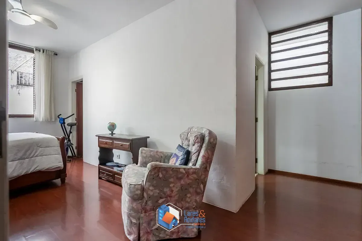Imagem Casa para venda em Vila Cordeiro com 3 quartos, sendo 2 suítes, 194m²