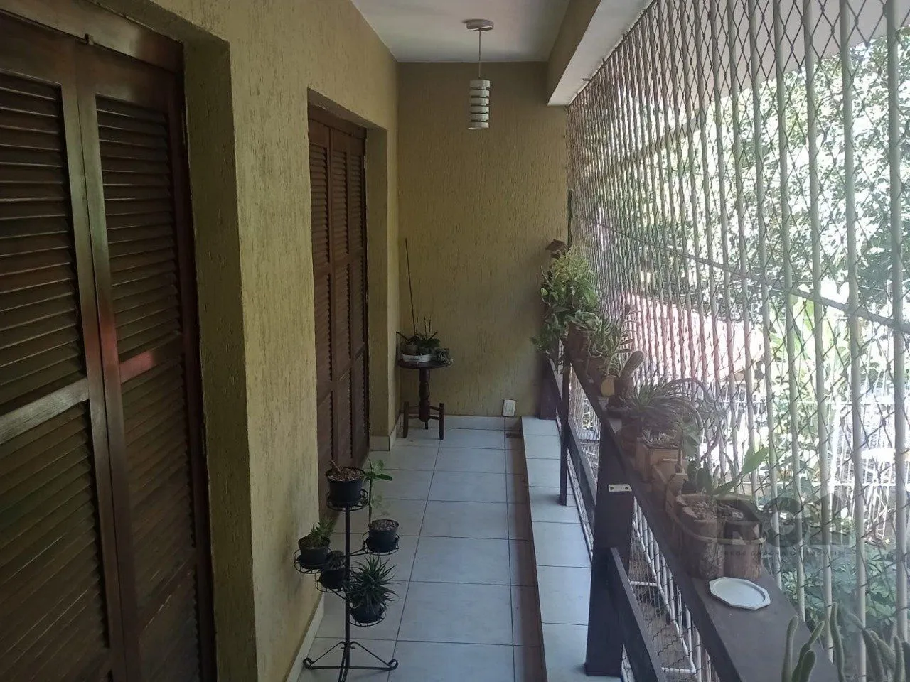 Imagem Casa 3 dormitórios à venda Santo Antônio Porto Alegre/RS