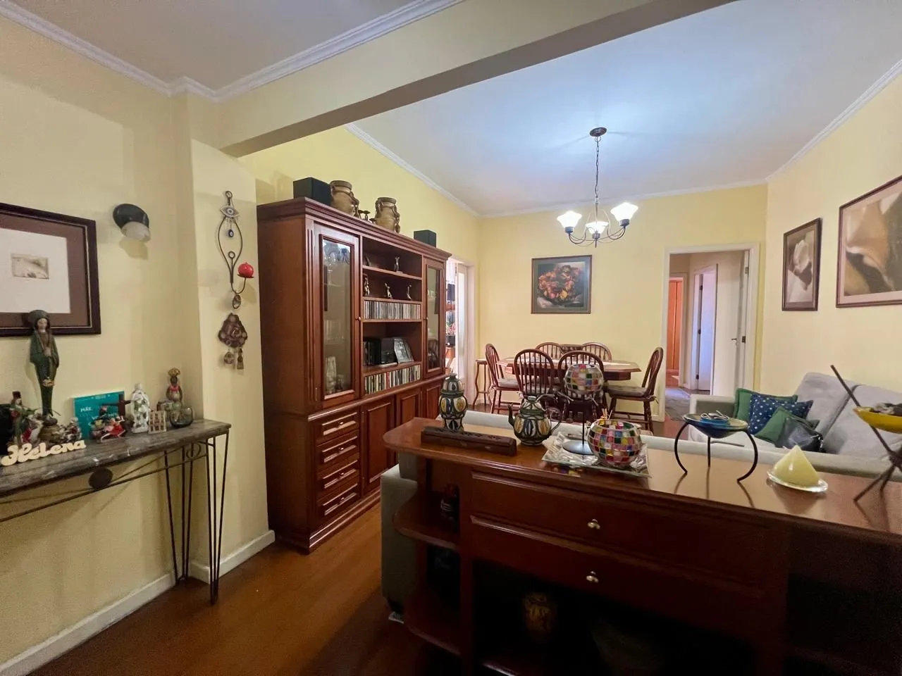 Imagem Apartamento 3 dormitórios com 80m2 no bairro Floresta.