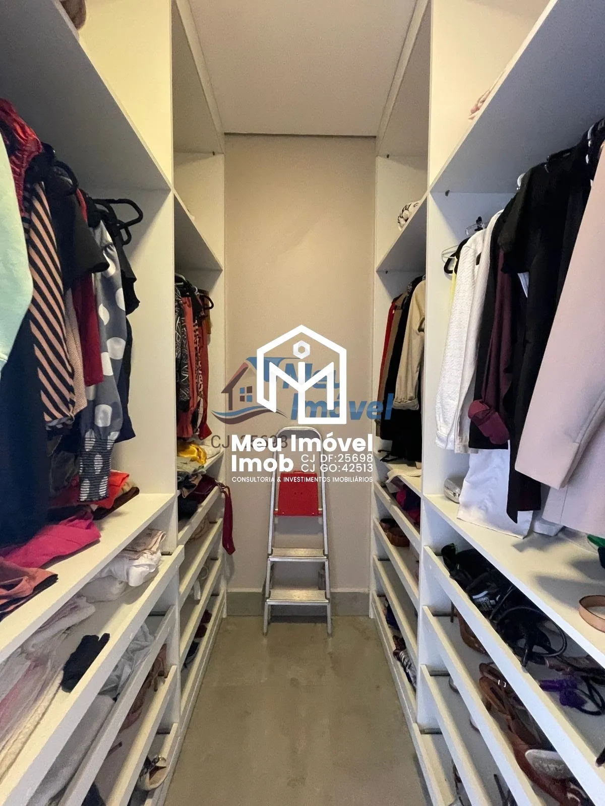 Imagem Casa 4 Quartos 4 Suítes 2 Vagas 320m² Águas Claras/DF