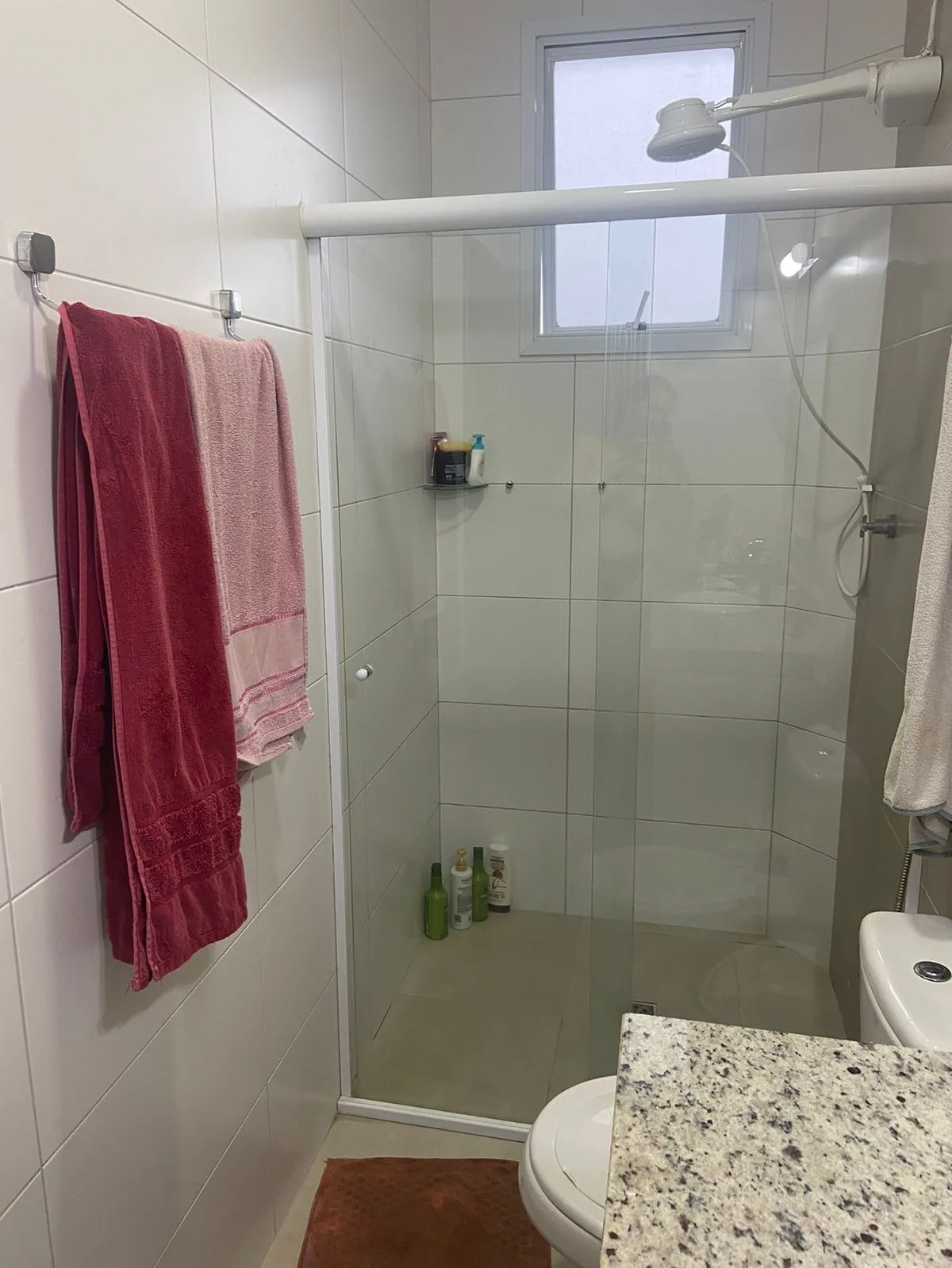 Imagem Residência Exclusiva no Marapé: Espaço, Elegância e Conforto em Cada Canto