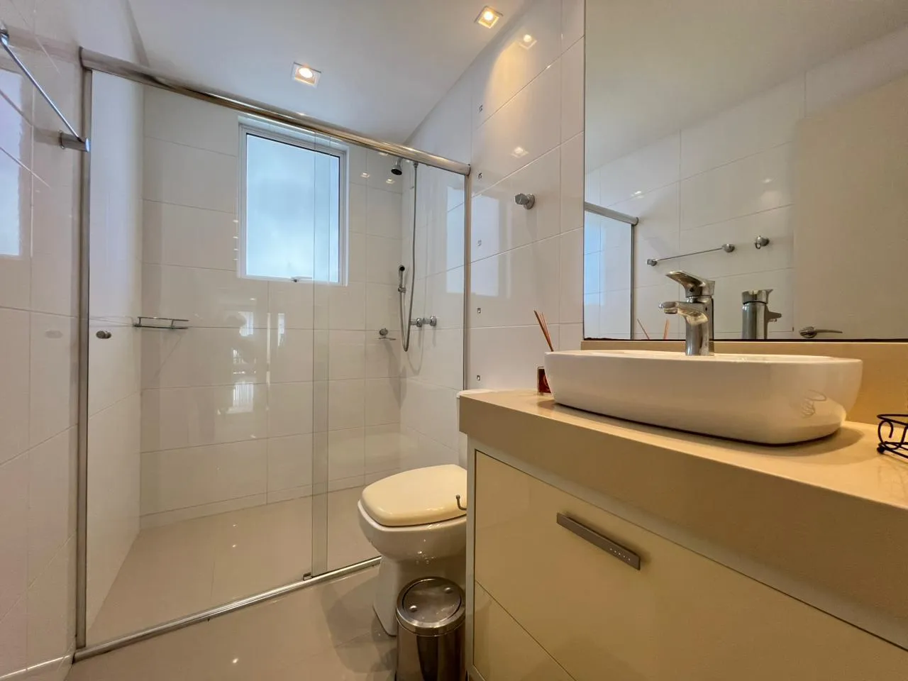 Imagem Apartamento com vista para o mar à venda com 148m2 por R$ 2.900.000,00