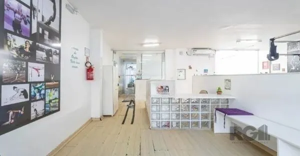 Imagem Casa no bairro Petrópolis de 3 dormitórios e 4 vagas