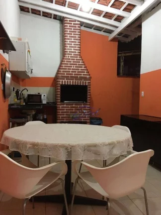 Imagem Casa com 2 dormitórios à venda, 150 m² por R$ 480.000,00 - Caiçara - Praia Grande/SP