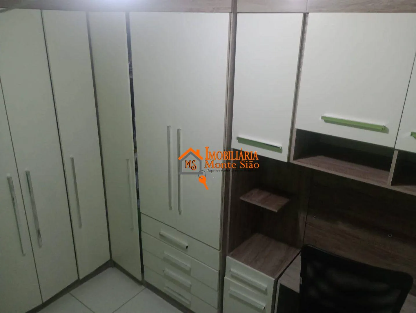 Imagem Apartamento com 2 dormitórios à venda, 47 m² por R$ 260.000,00 - Água Chata - Guarulhos/SP